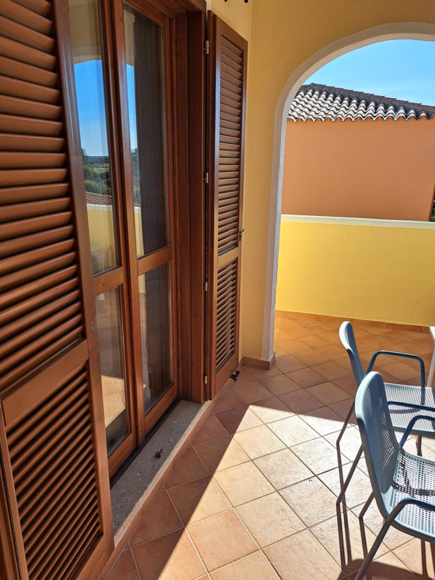 Surf House Mirice Apartment Vignola Mare Exterior photo